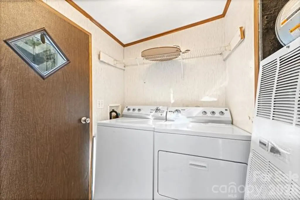 111 Oxford Lane Blowing Rock NC 28605