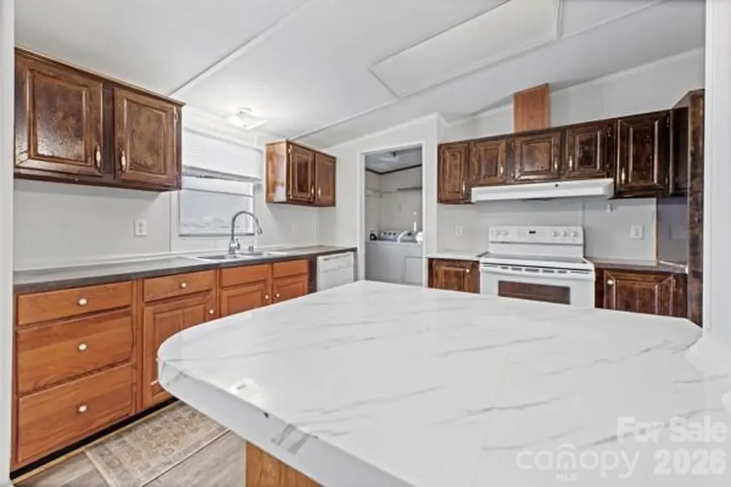 111 Oxford Lane Blowing Rock NC 28605