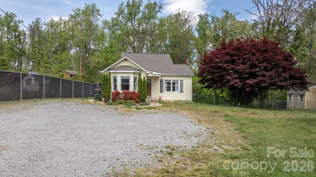715 Main Street Hudson NC 28638