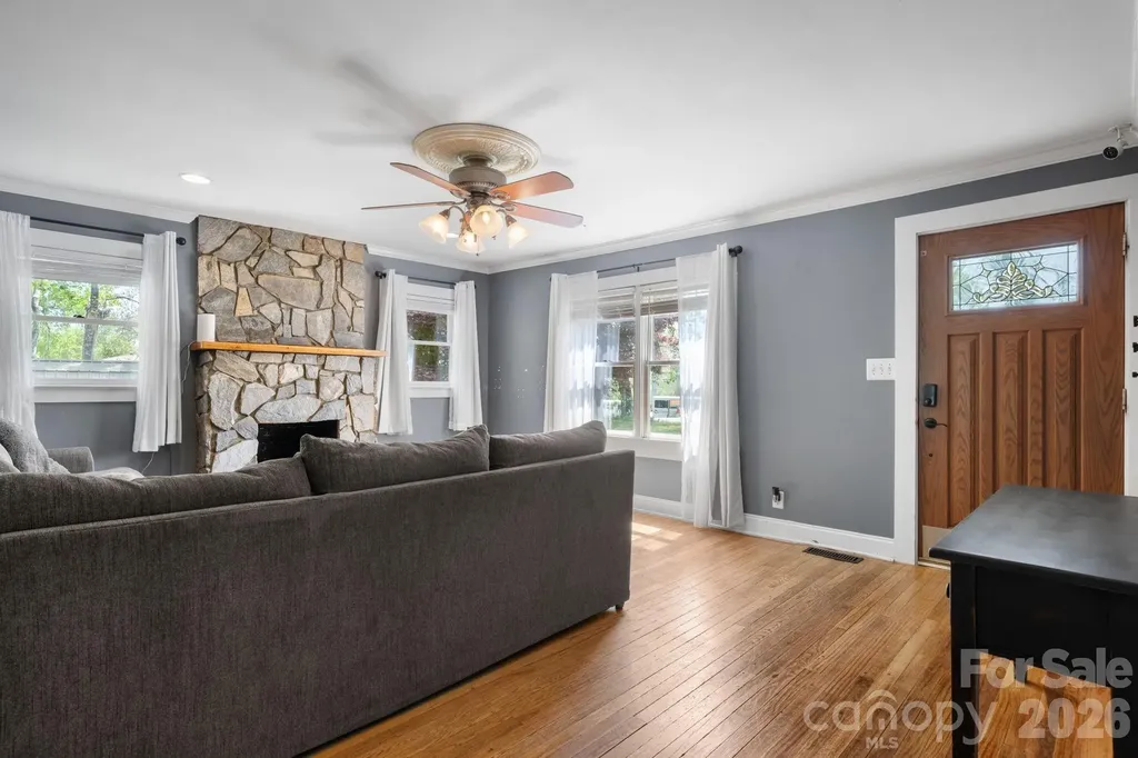 715 Main Street Hudson NC 28638