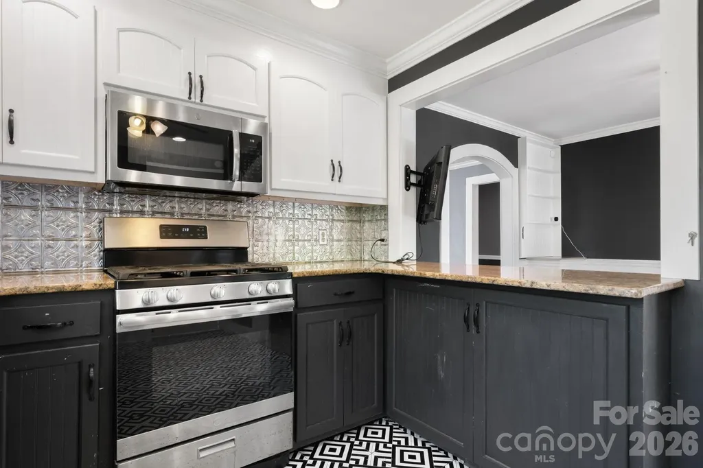 715 Main Street Hudson NC 28638