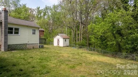 715 Main Street Hudson NC 28638