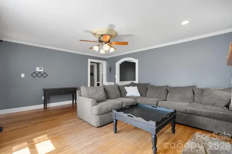715 Main Street Hudson NC 28638