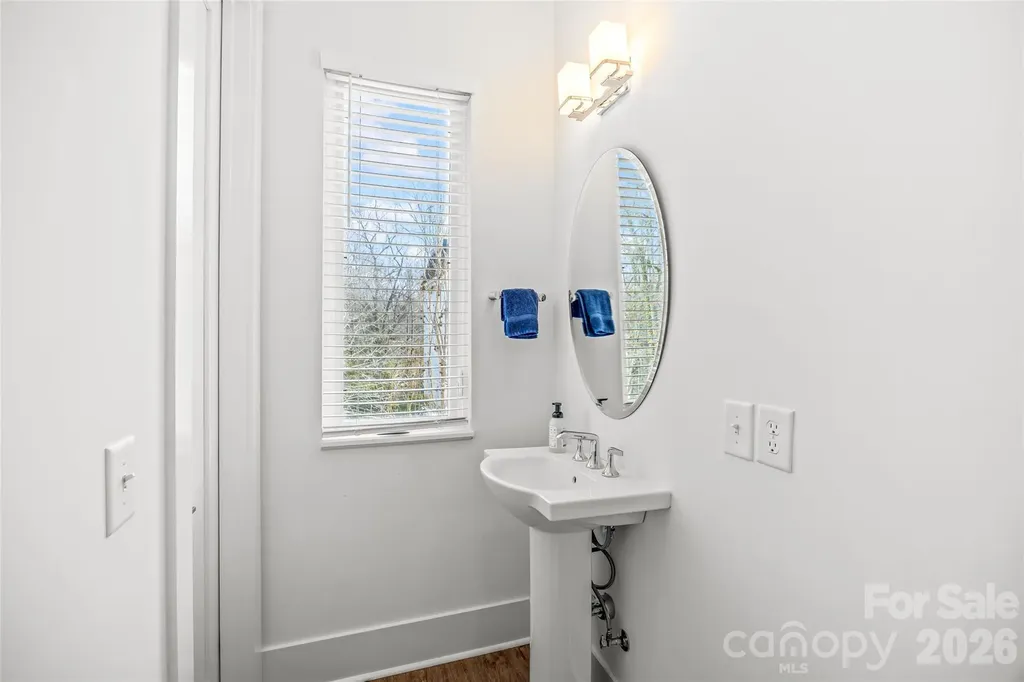 2631 Archdale Drive Charlotte NC 28210