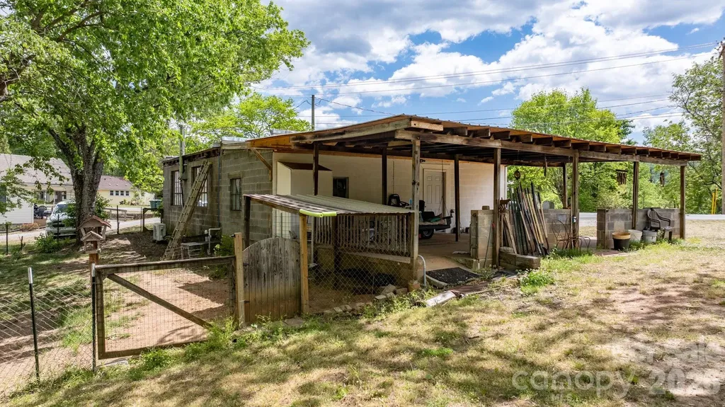 116 Hauss Ridge Road SE Valdese NC 28690