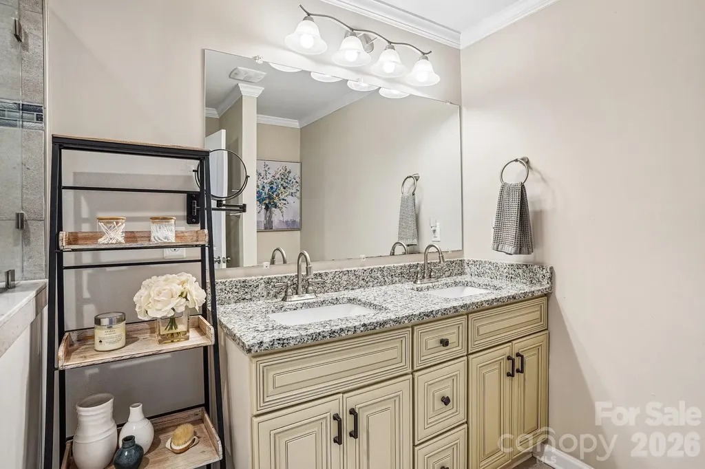 4238 Donnybrook Place Charlotte NC 28205