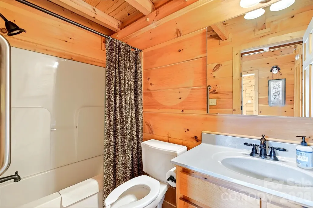 71 Browns Crossing Drive Marion NC 28752