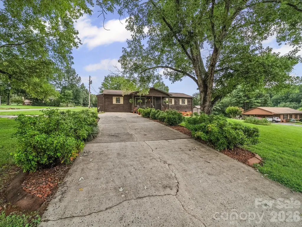3510 Flint Drive Statesville NC 28677