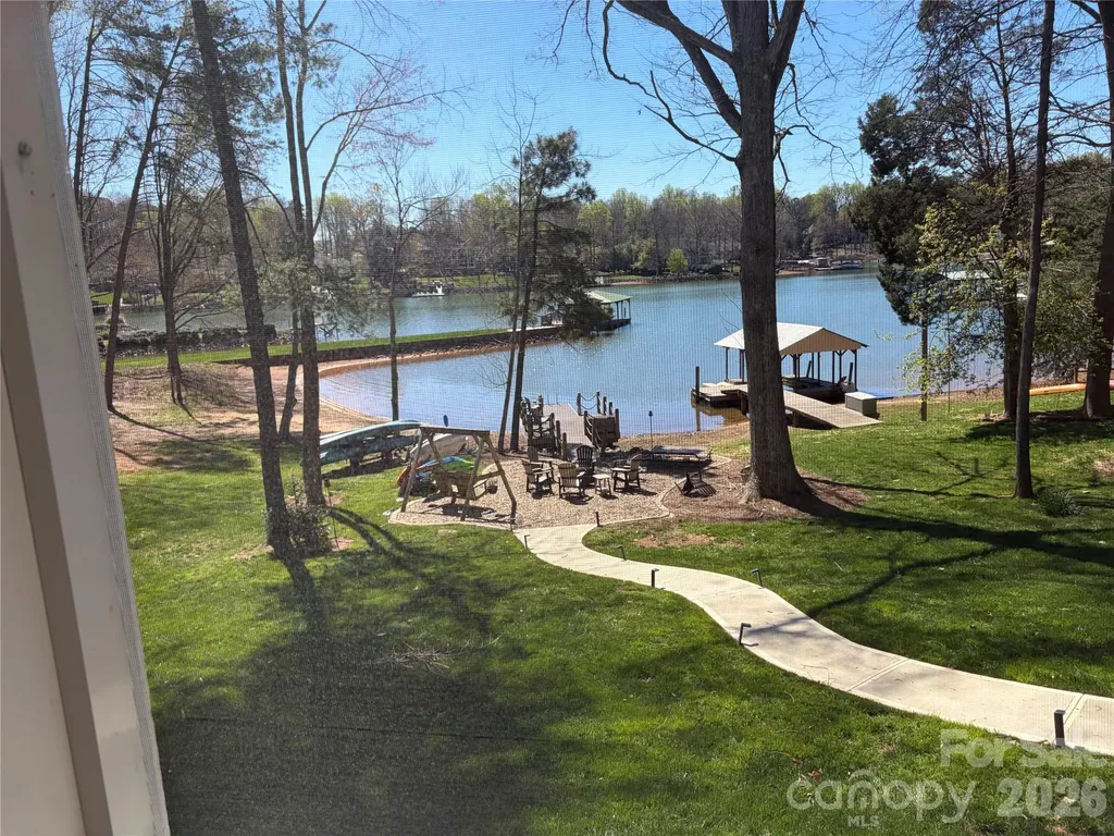 348 Catalina Drive Mooresville NC 28117
