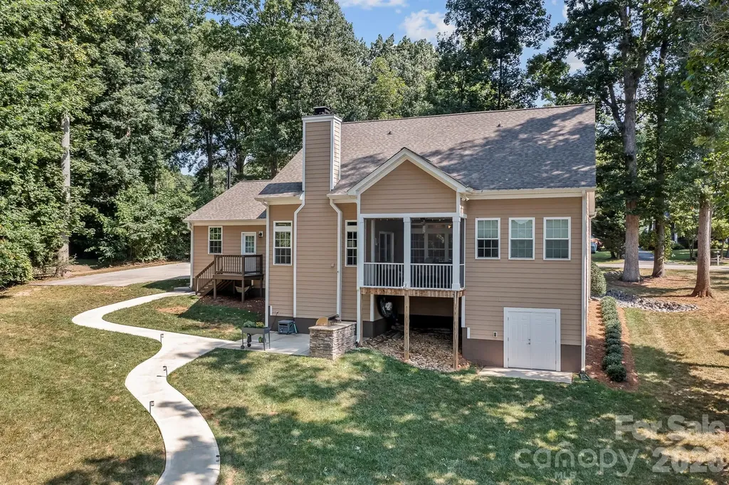 348 Catalina Drive Mooresville NC 28117