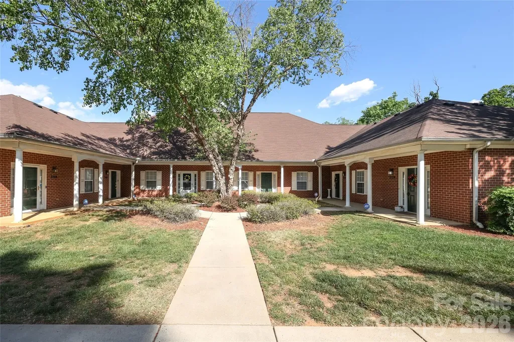 7175 Somerset Springs Drive Charlotte NC 28262