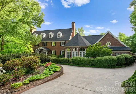 240 21st Avenue Drive NW Hickory NC 28601