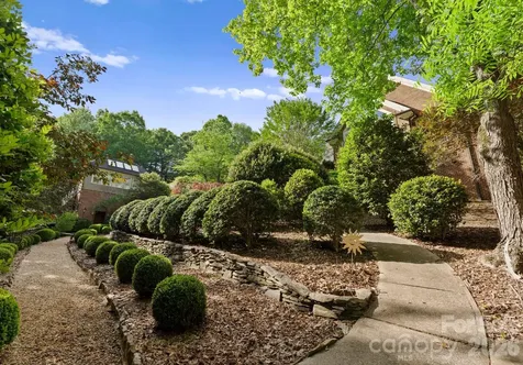 240 21st Avenue Drive NW Hickory NC 28601