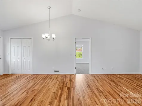 21 Shelburne Drive Asheville NC 28806