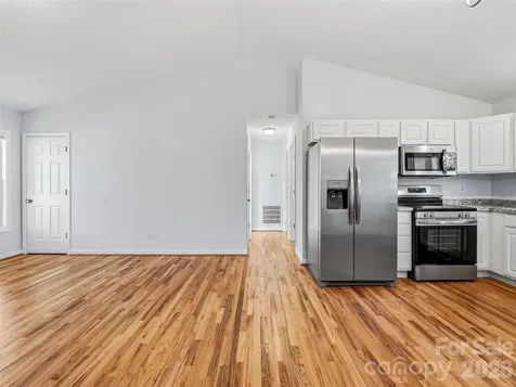 21 Shelburne Drive Asheville NC 28806