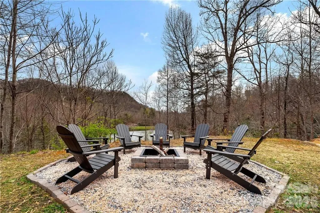 552 Lake Road Old Fort NC 28762