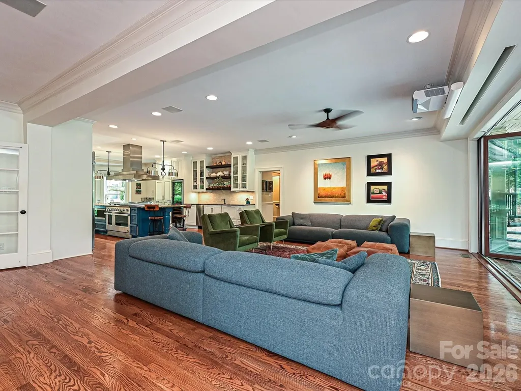 2132 Rolston Drive Charlotte NC 28207