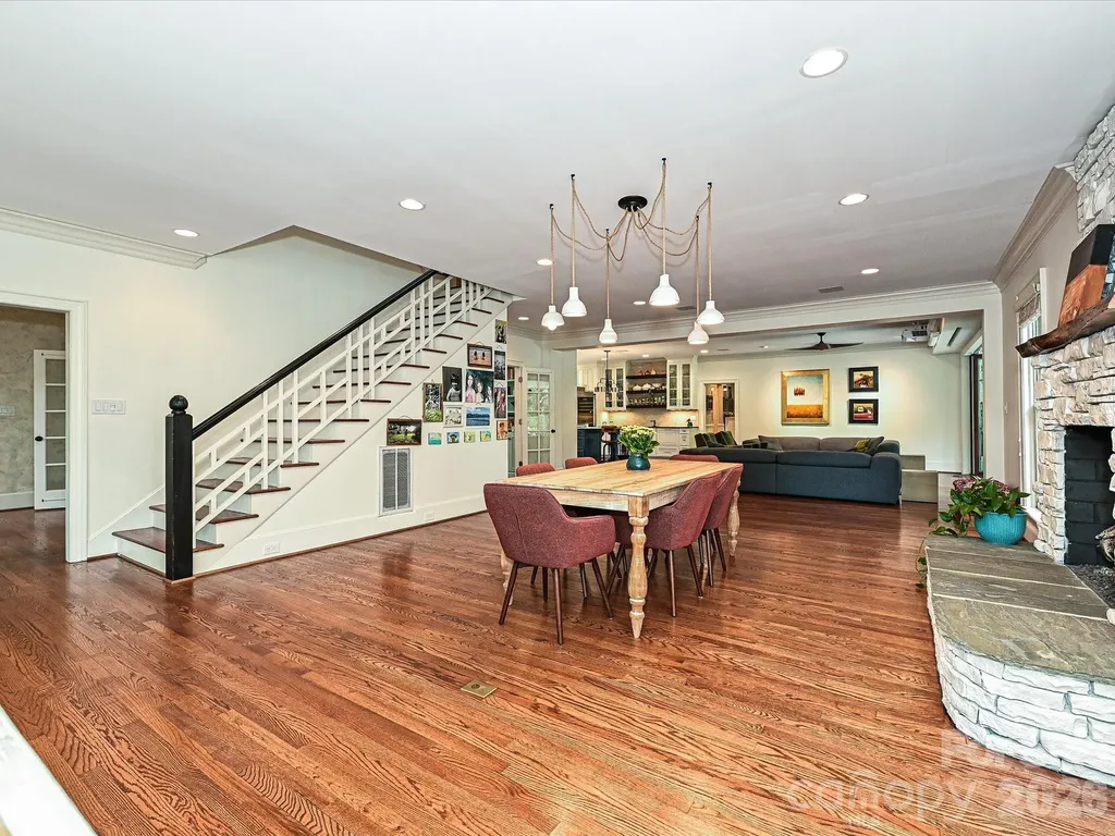2132 Rolston Drive Charlotte NC 28207