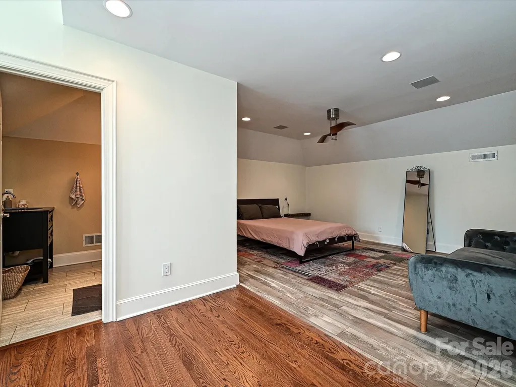 2132 Rolston Drive Charlotte NC 28207