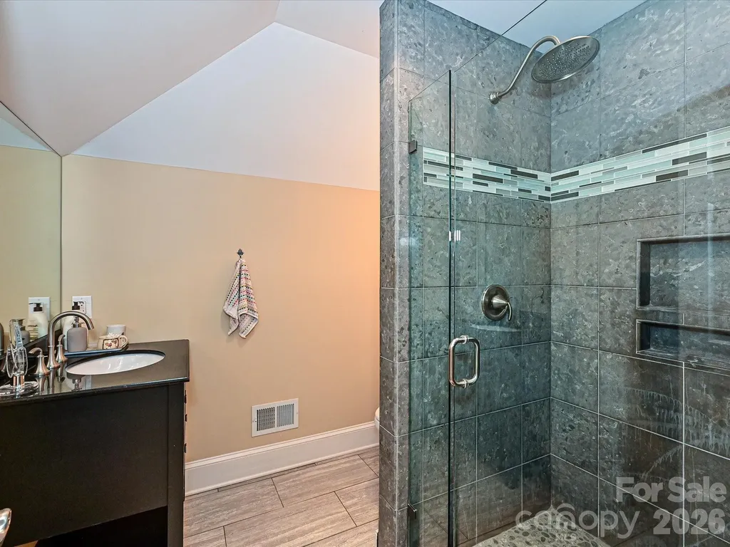 2132 Rolston Drive Charlotte NC 28207