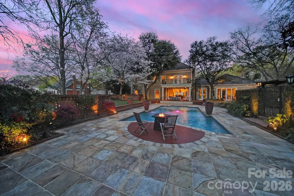 2132 Rolston Drive Charlotte NC 28207