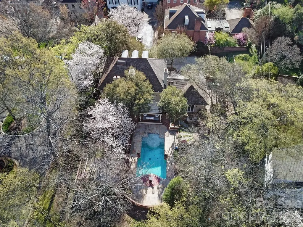 2132 Rolston Drive Charlotte NC 28207