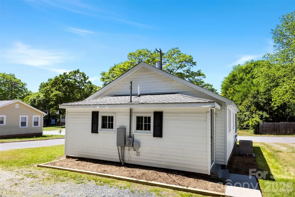 203 Sacco Street Belmont NC 28012