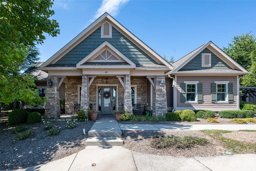 17 Dreambird Drive Leicester NC 28748