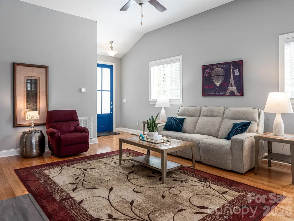 17 Dreambird Drive Leicester NC 28748