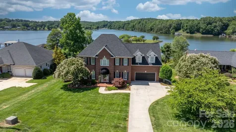 215 Iswa Drive Taylorsville NC 28681