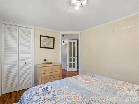 24 Baldridge Drive Burnsville NC 28714