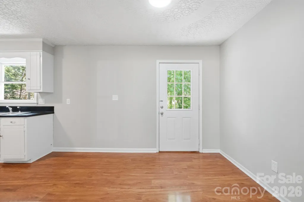 806 S Laurel Street Lincolnton NC 28092