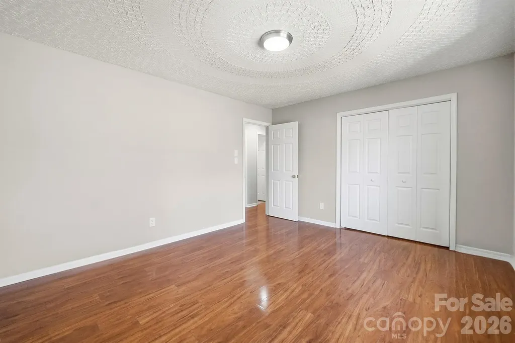 806 S Laurel Street Lincolnton NC 28092