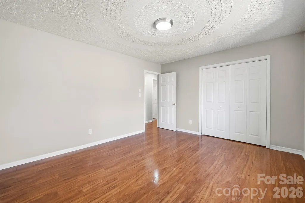 806 S Laurel Street Lincolnton NC 28092