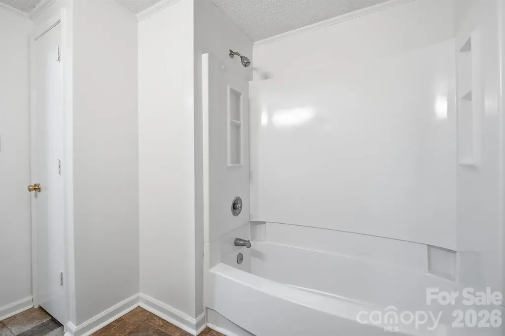 806 S Laurel Street Lincolnton NC 28092