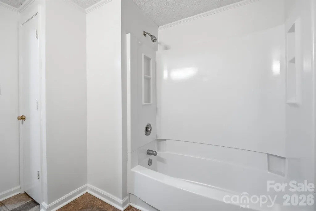 806 S Laurel Street Lincolnton NC 28092