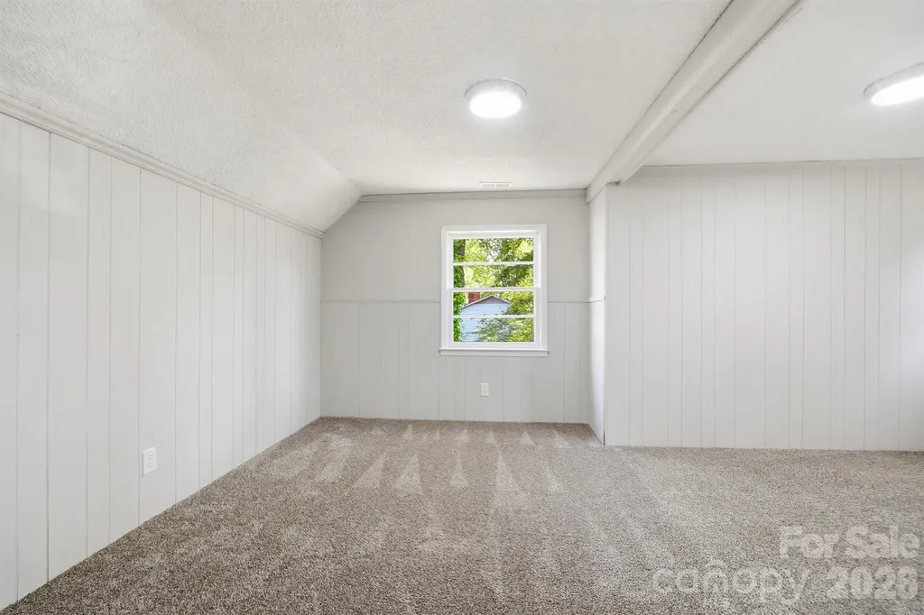 806 S Laurel Street Lincolnton NC 28092