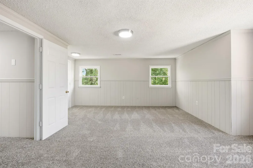 806 S Laurel Street Lincolnton NC 28092