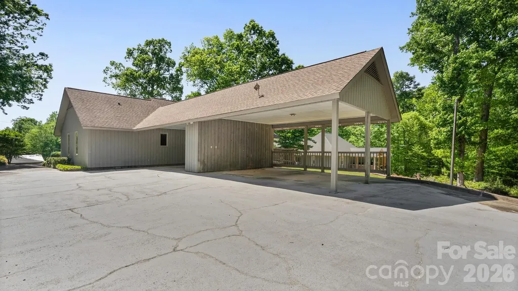 297 Mockingbird Lane McAdenville NC 28081