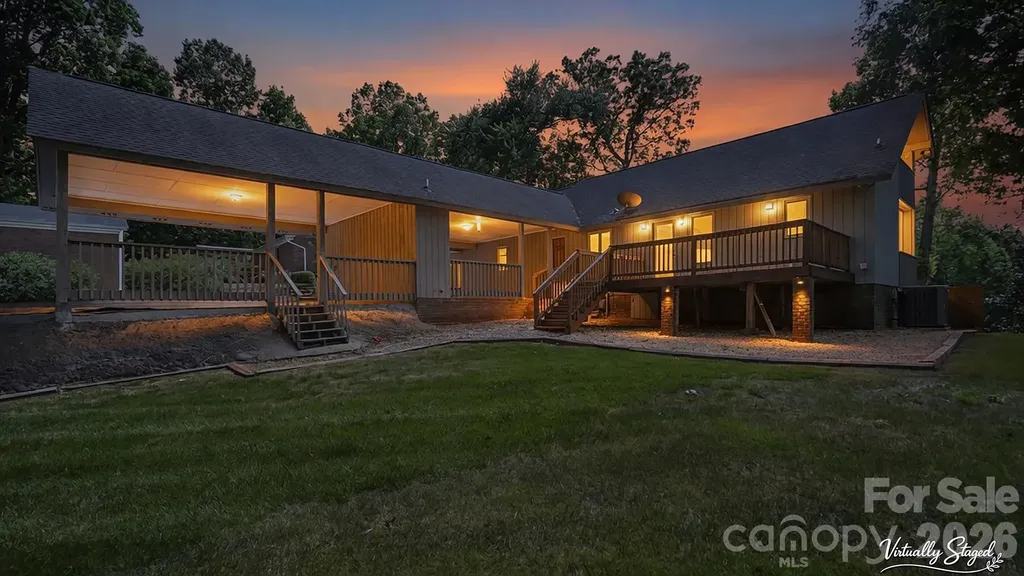 297 Mockingbird Lane McAdenville NC 28081