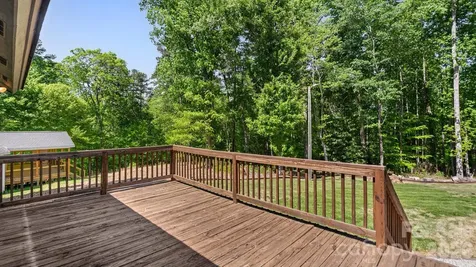 297 Mockingbird Lane McAdenville NC 28081