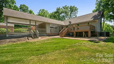 297 Mockingbird Lane McAdenville NC 28081