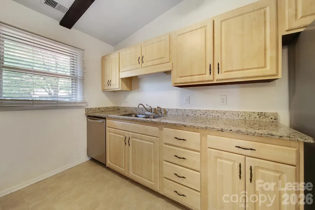 1424 Standish Place Charlotte NC 28216