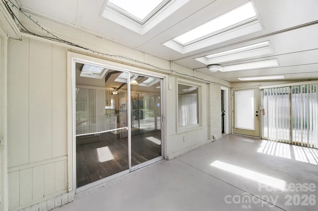 1424 Standish Place Charlotte NC 28216