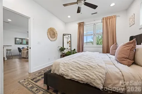 62 Dillingham Road Asheville NC 28805