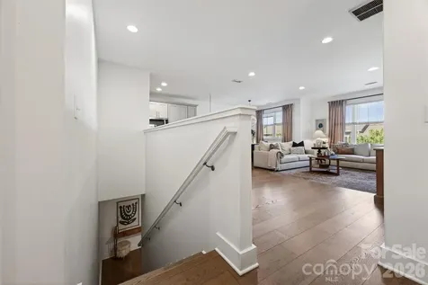 62 Dillingham Road Asheville NC 28805