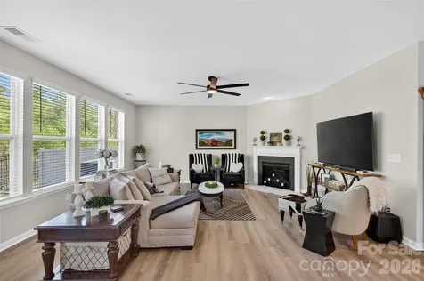 6038 Durango Way Denver NC 28037