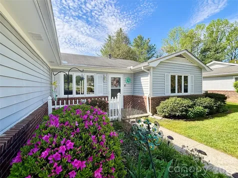 3 Wintry Drive Hendersonville NC 28792
