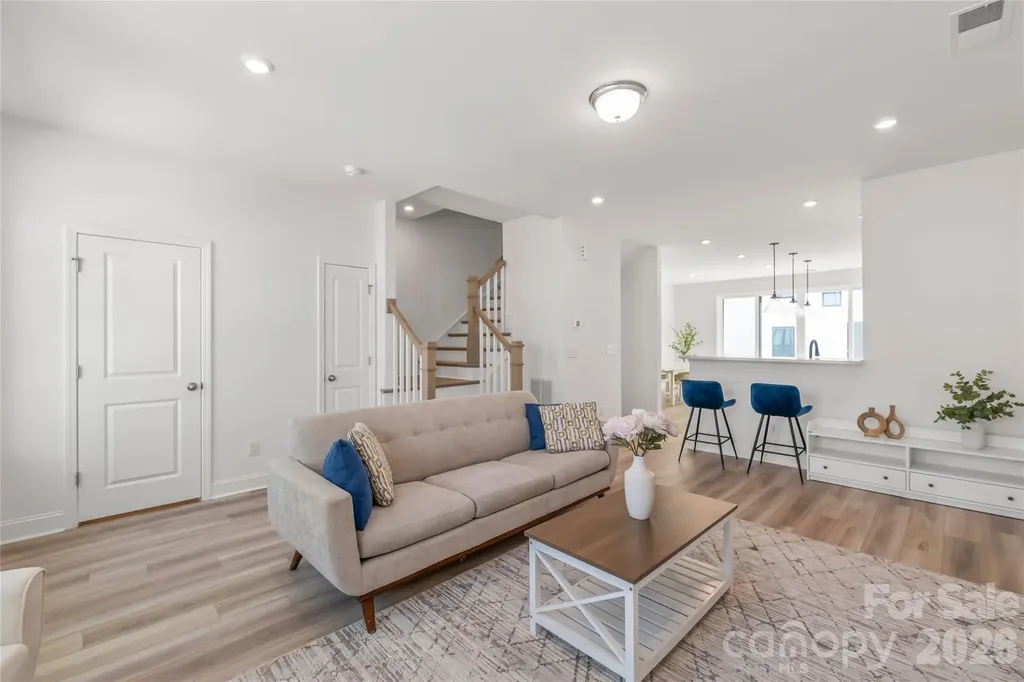 15309 Ballancroft Parkway Charlotte NC 28277