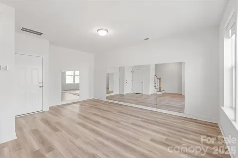 15309 Ballancroft Parkway Charlotte NC 28277